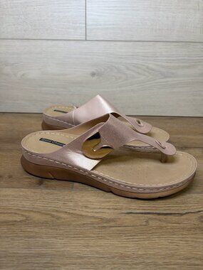 Good Choice Sam Thong Flat Sandals Size Pink 9.5 NWT